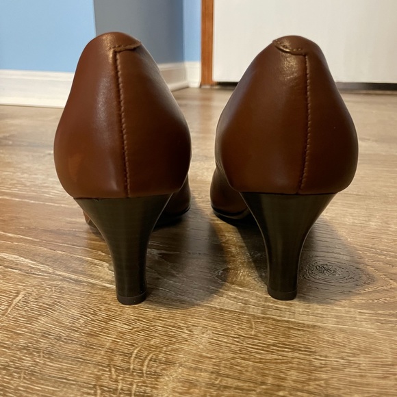 Women’s Heels / Shoes, euroSoft, Size 8 - Picture 3 of 14